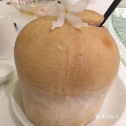 新加坡海鮮共和國 名勝世界圣陶沙海濱坊 的椰子水好不好吃 用戶評(píng)價(jià)口味怎么樣 新加坡美食椰子水實(shí)拍圖片 大眾點(diǎn)評(píng)